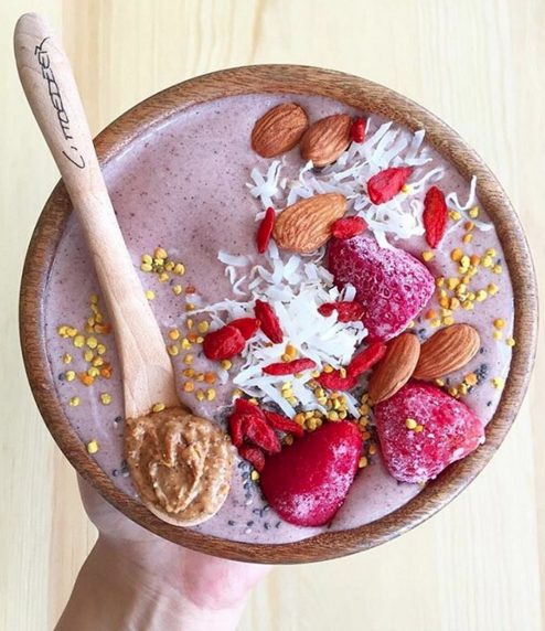 Rootz Strawbery Banana Smoothie Bowl